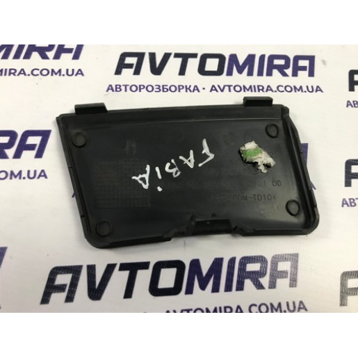 Заглушка бампера переднего Skoda Fabia 2007-2014 5J0853123